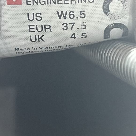 On Running Women’s Cloud 5 Running Athletic Shoes Size 6.5 - Picture 5 of 10